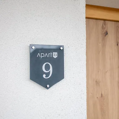 Apart33 2-9 公寓